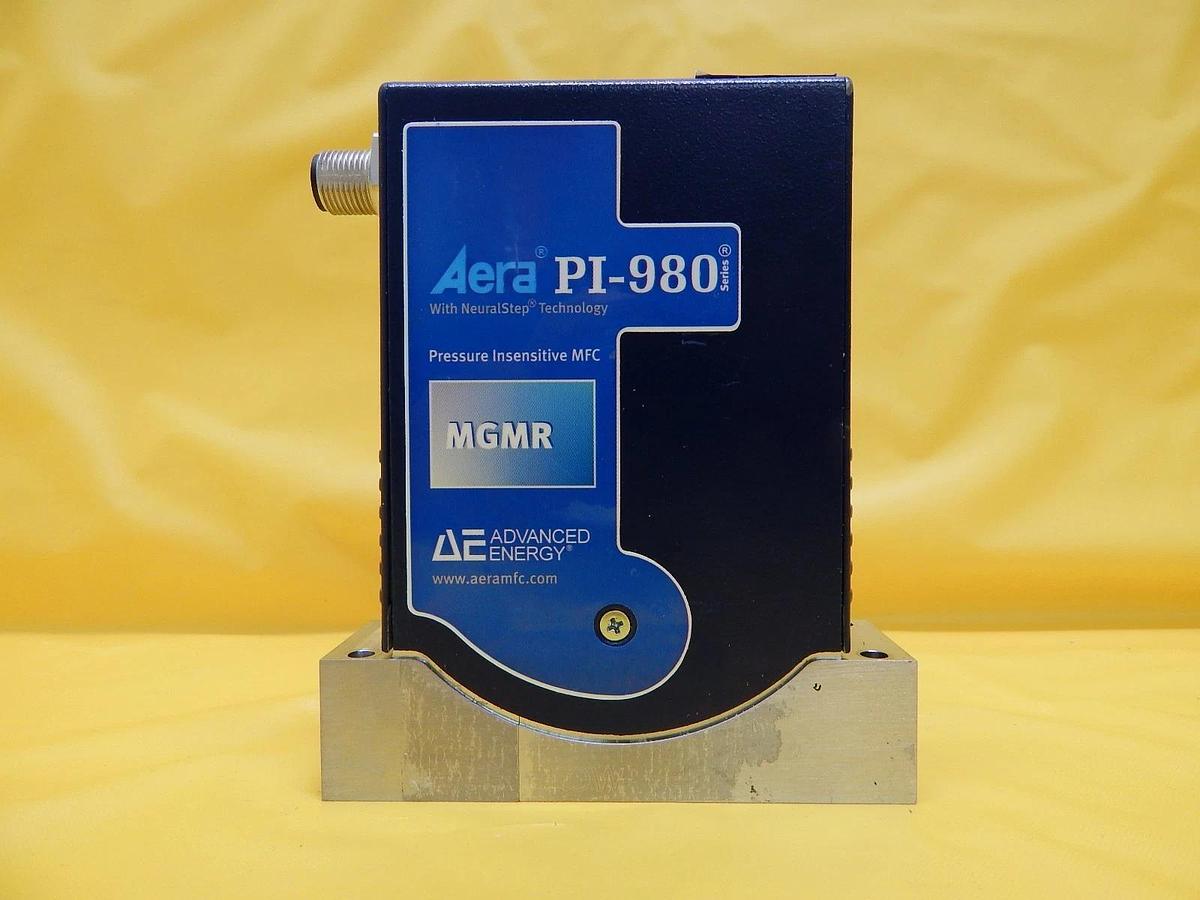 Used Aera FCPIDN980C-ABA Pressure Insensitive MFC MGMR AMAT 0190-27879 Used Working