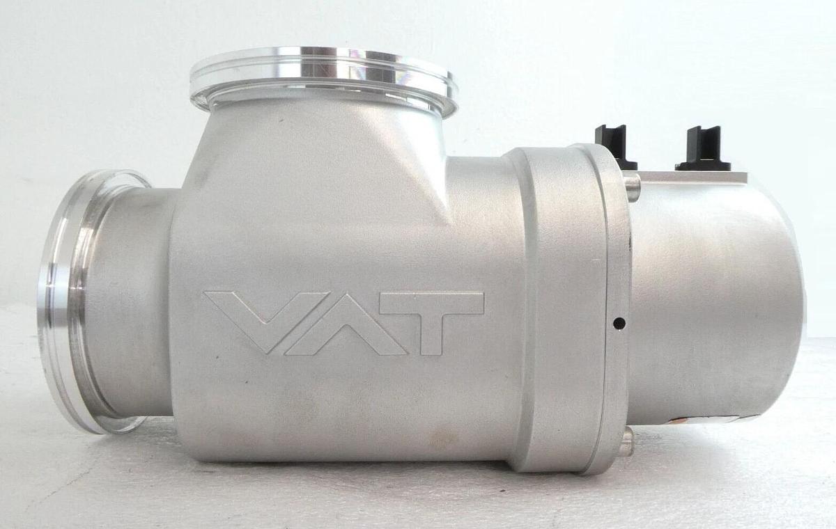 Used VAT 26340-QA21-AER1 High Vacuum Angle Valve Series 26 AMAT Producer Working