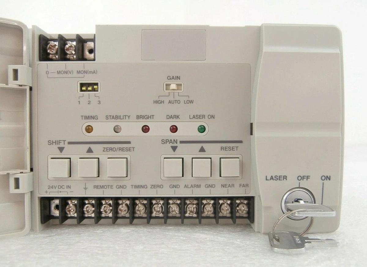 Used Keyence LK-2001 CCD Laser Displacement Sensor LK Series Working Surplus