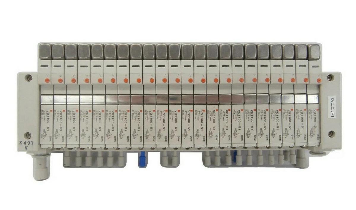Used SMC 22-Port Manifold VQ1100-51 Hitachi M-712E Shallow Trench Etcher Working