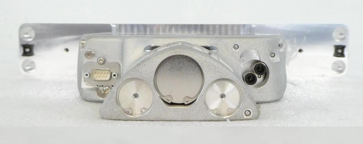 Used VAT 0530X-LA24-ASY1 Wafer Transfer Slit Valve L-MOTION AMAT Working Surplus