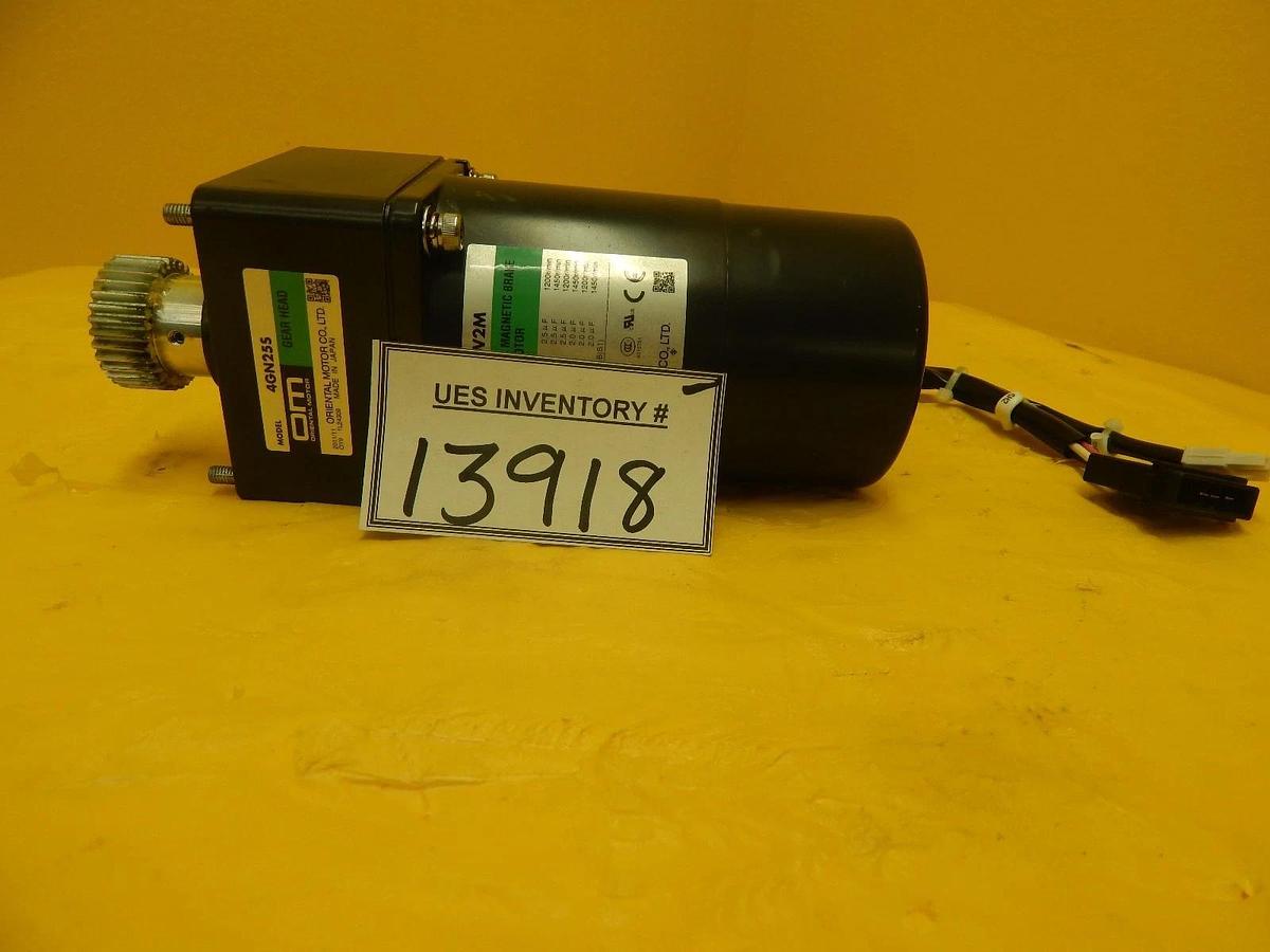 Used Oriental Motor 4RK25GN-CW2M AC Magnetic Brake Motor Gearhead 4GN25S Used Working