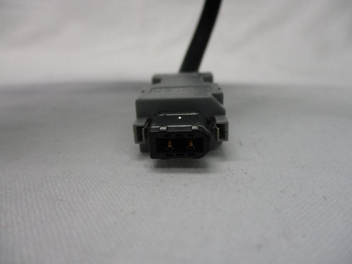 Used Yaskawa SGMAS-A5ABA-TE11 AC Servo Motor TEL Tokyo Electron Lithius Used Working