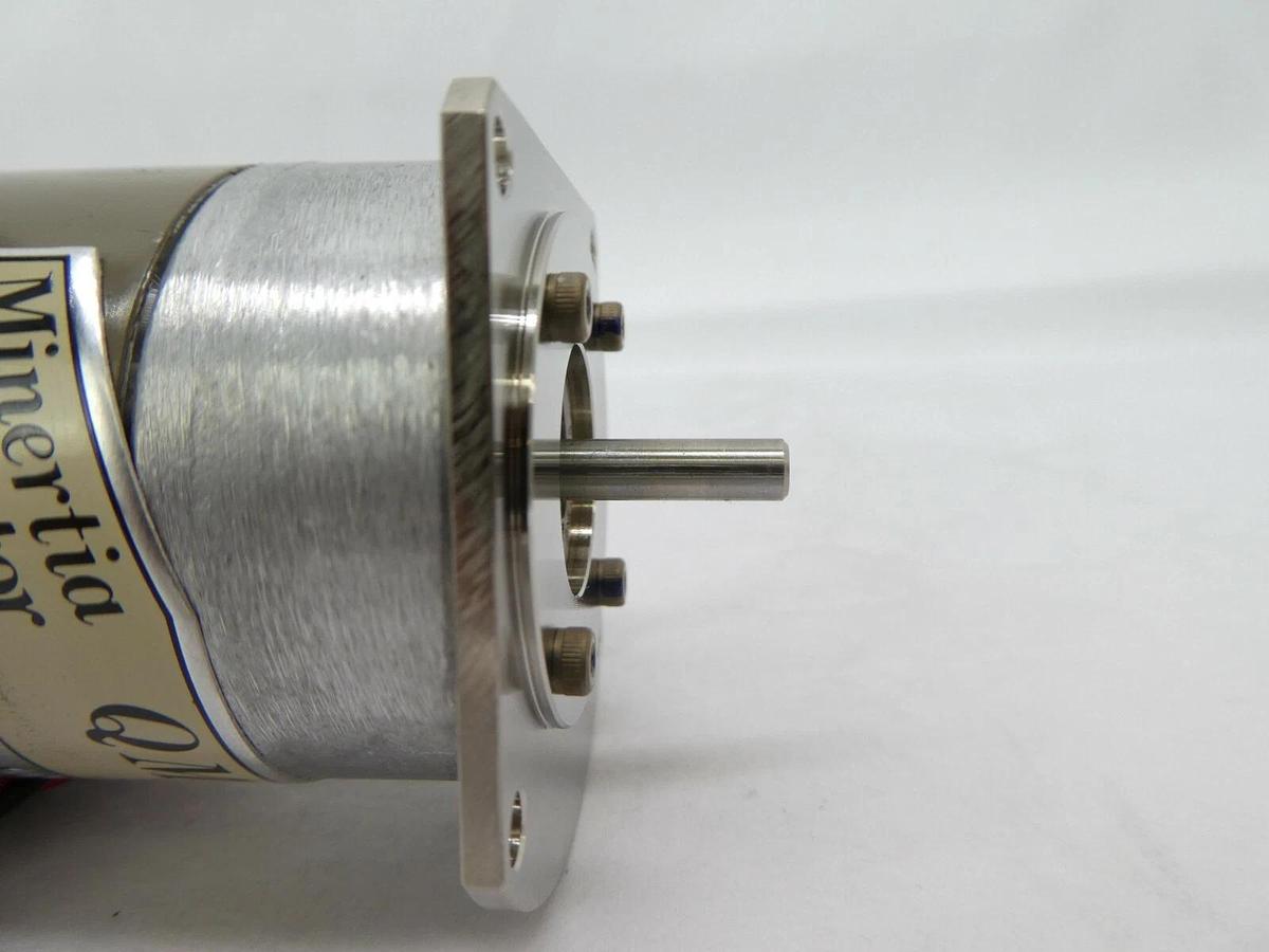 Used Yaskawa UTOPI-100SC Servo Motor QM Series UGQMEM-01SNQ81 Nikon NSR Working