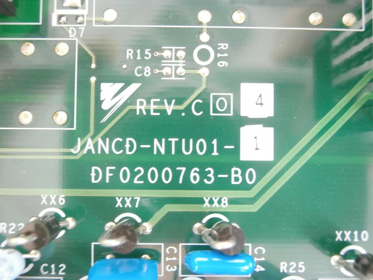 Used Yaskawa Electric ERCR-ND11-A000 Robot Controller SGDH-08AE-SY705 Working