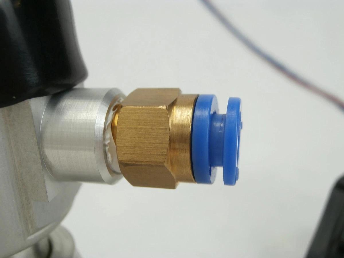 Used Swagelok SS-BNV51-2C High-Purity Bellows Valve AMAT 9150-00178 Used Working