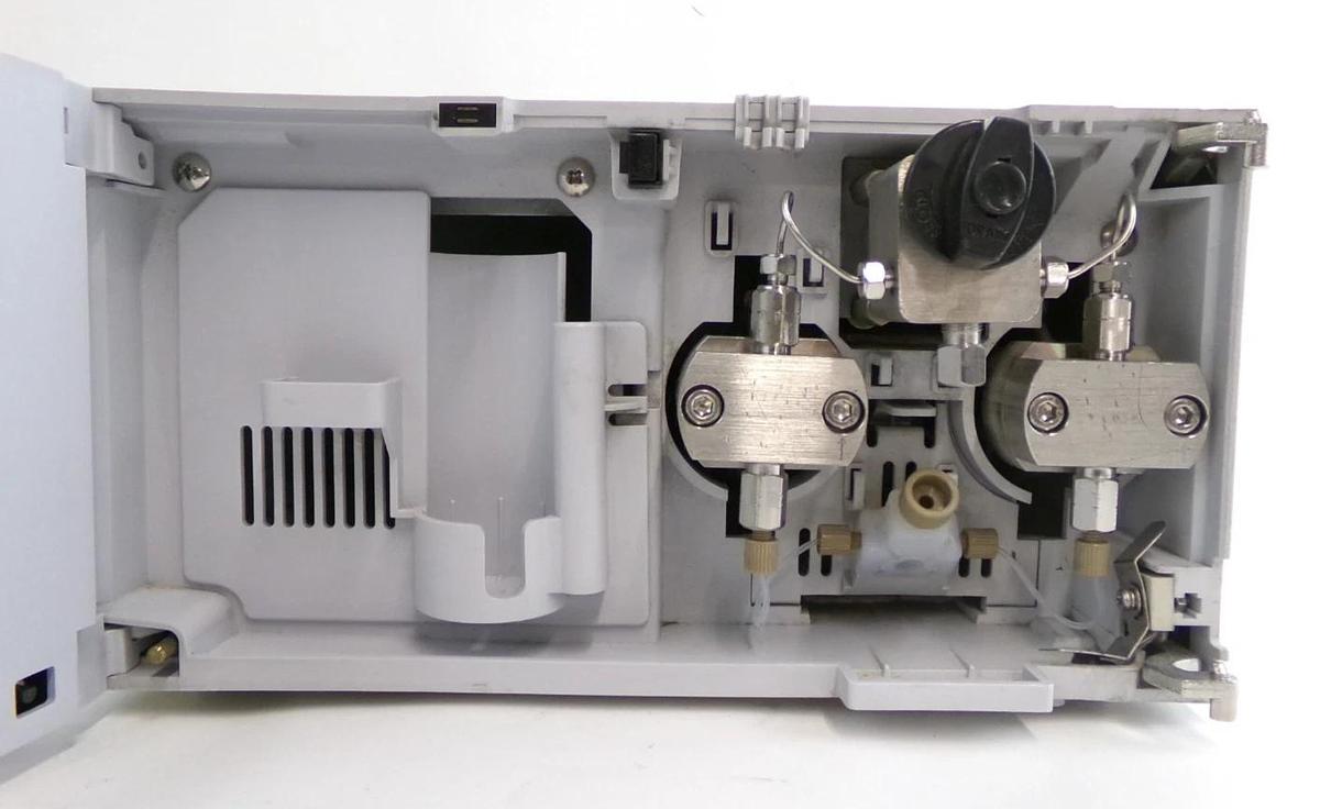 Used Shimadzu 228-45000-32 Liquid Chromatography LC-20AD V1.10 Untested Spare