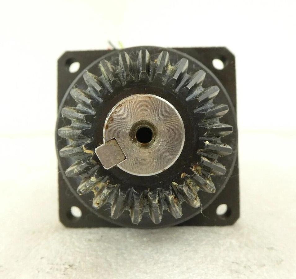 Used Mitsubishi Electric HC-PQ23BG2K Motor BK2-09B-02MEKAK1 Shinko VHT-CL1-E-1 Spare