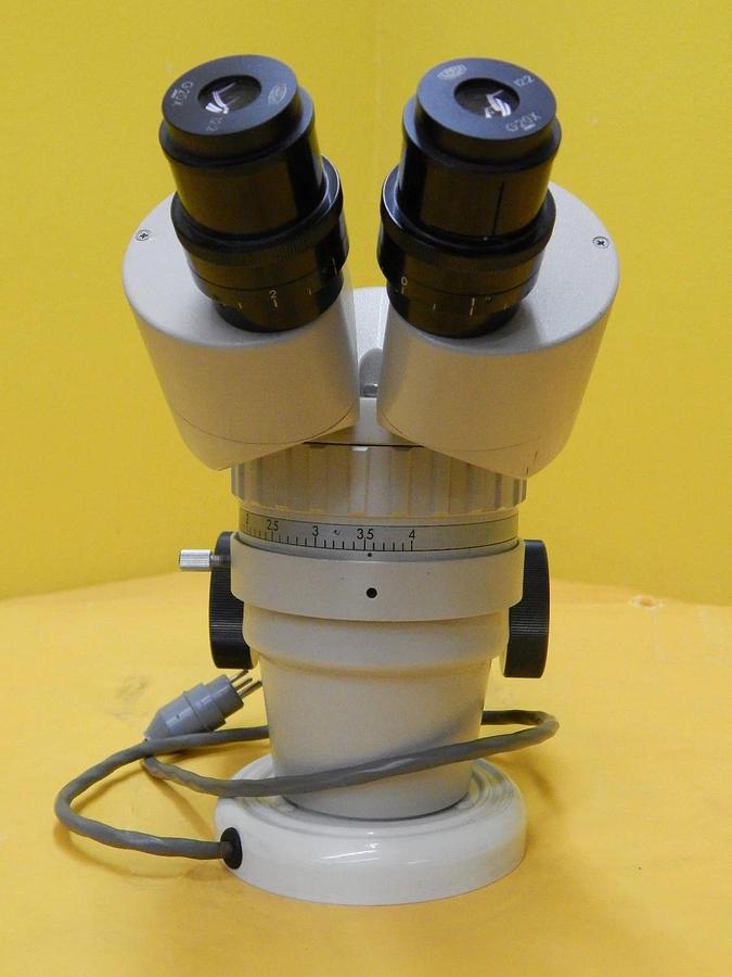 Used Olympus SZ Stereoscopic Zoom Microscope Head 0.7-4X G20X Support Block Used