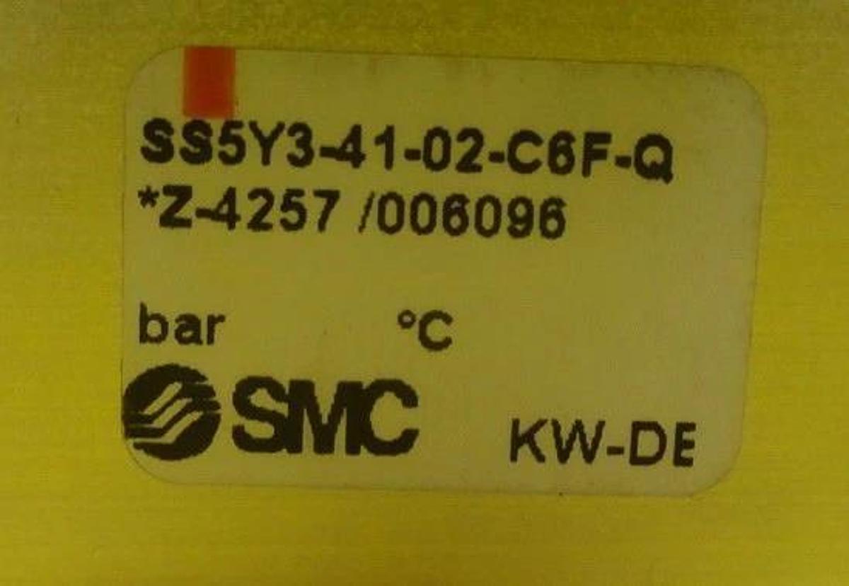 Used SMC SS5Y3-41-02-C6F-Q Pneumatic Manifold Z-4257 Used Working