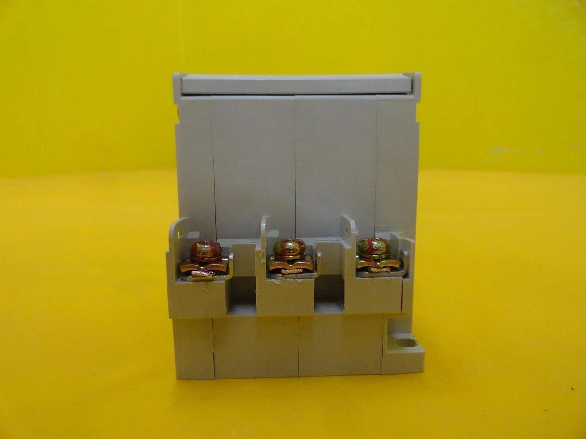 Used Mitsubishi CP30-BA Circuit Protector 3-Pole 2A Reseller Lot of 10 Used Working