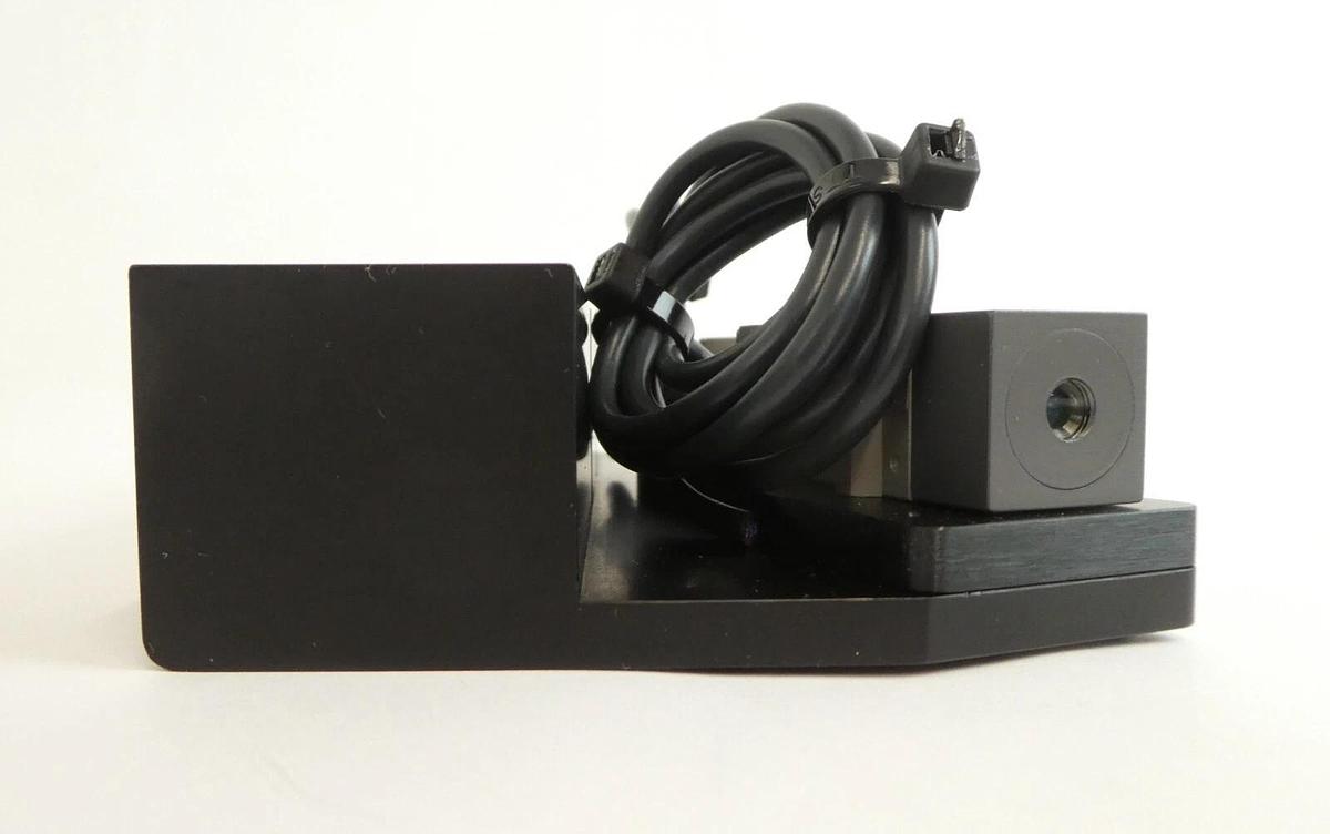 Used Omron E3L-2LE4-50 E3L-2DE4-50 Photoelectric Switch Laser Emitter Working