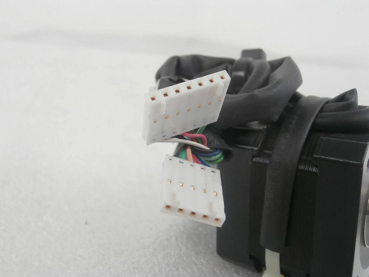 Used Oriental Motor A4839-9015KE 5-Phase Stepping Motor VEXTA TEL Lithius Working