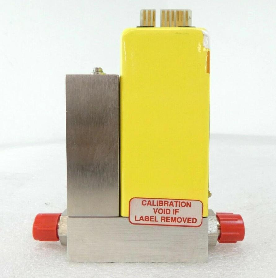 Used UNIT Instruments UFC-1100 Mass Flow Controller MFC AMAT 3030-01366 Working