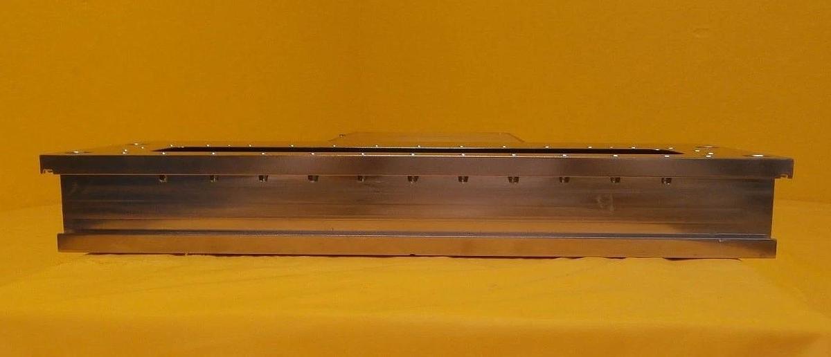 Used VAT 02012-BE24-ABD1 Pneumatic Vacuum Slit Valve Used Working