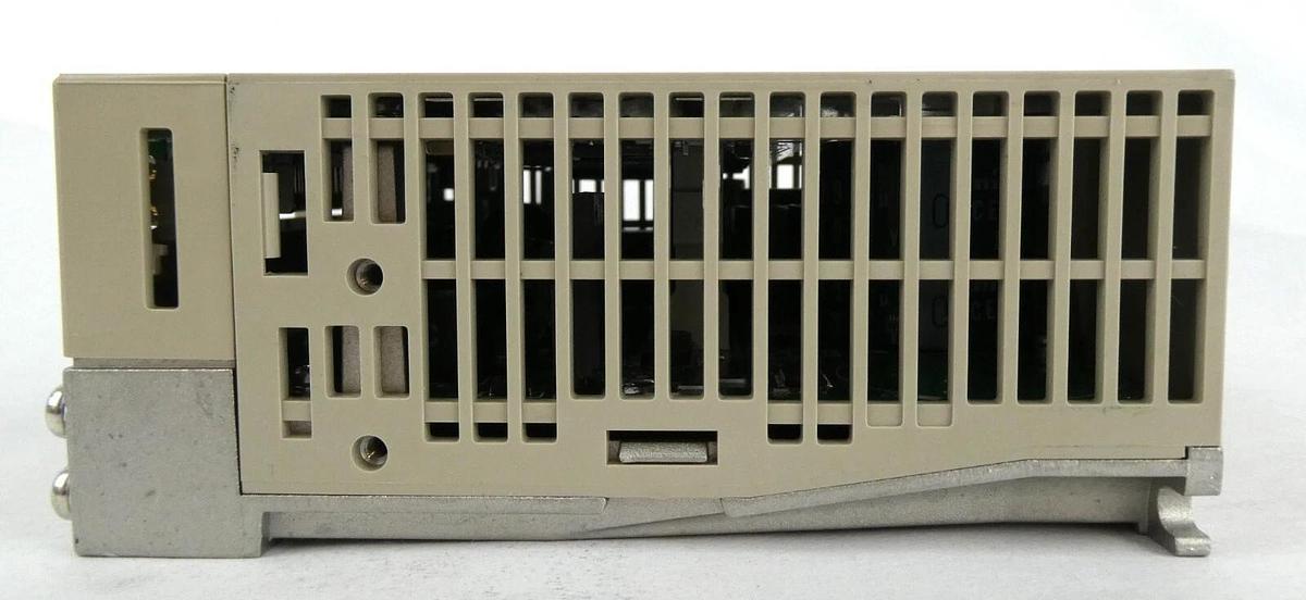 Used Yaskawa Electric SGDH-A5AE Servo Driver SERVOPACK Working Surplus