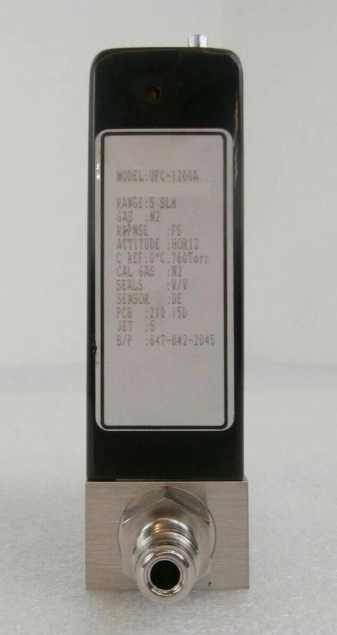 Used UNIT Instruments UFC-1200A Mass Flow Controller MFC Balzers 847-042-2045 Working