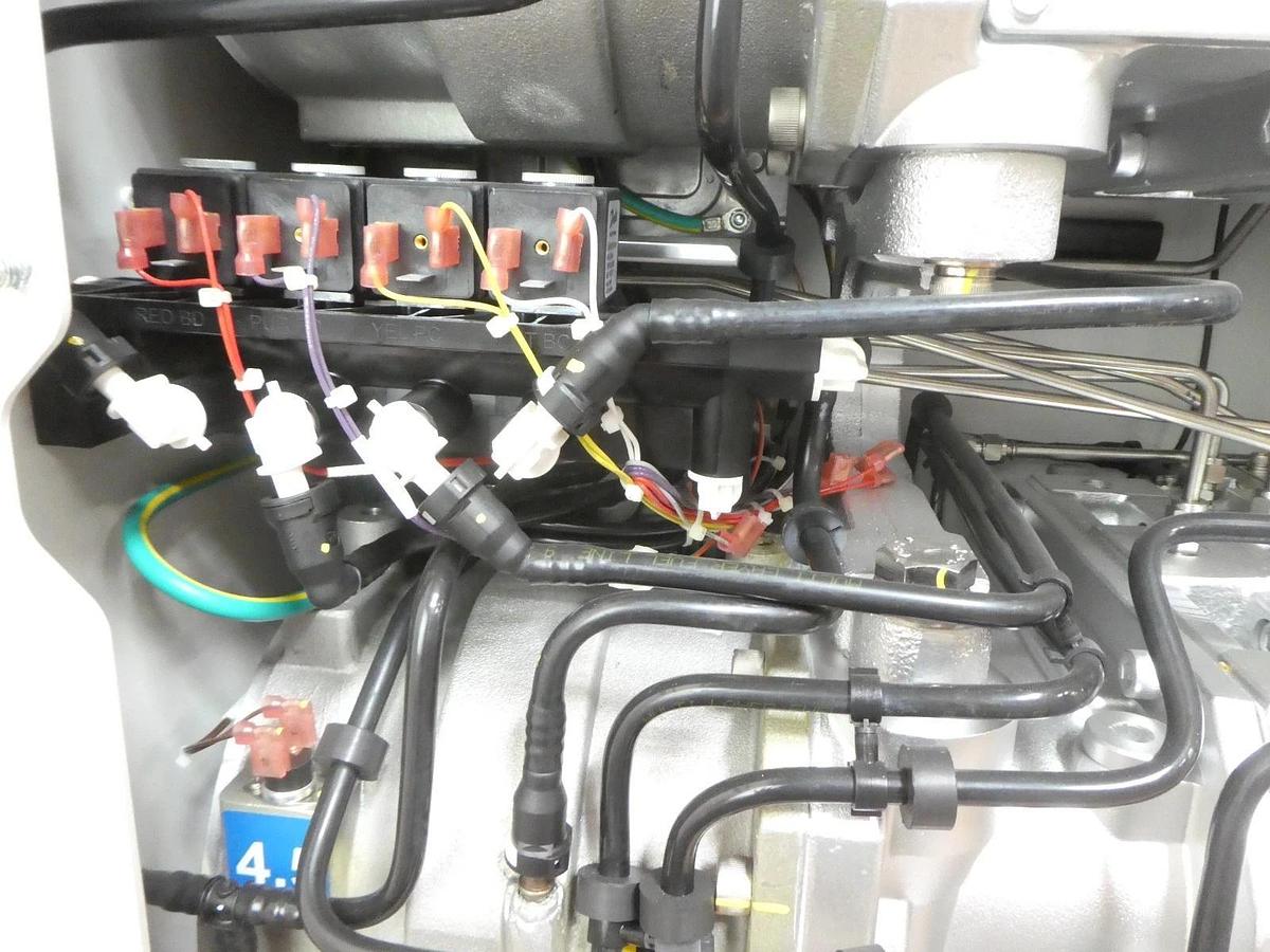 Used iXH 1210 Edwards AC3102121200 Vacuum Pump IXH1210 43167 Hours Tested Working