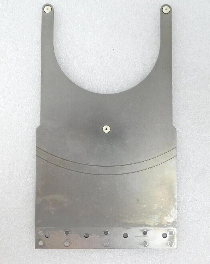 Used Ulvac Technologies 001-0048-01 200mm Wafer Blade Brooks MTR5 8" Set of 2 Working