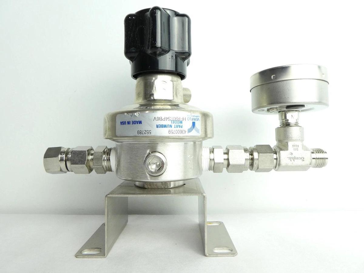 Used Parker 43600759 High Purity Regulator Valve W/ Gauge HFR90TS4PB6V Lot of 2 Used