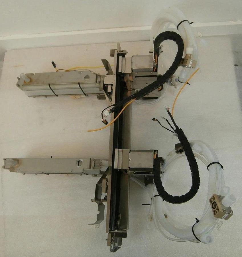 Used TEL Tokyo Electron Left Right Scan Arm DEV Develop Process Station Lithius Spare