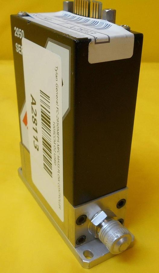 Used Tylan FC-2950MEP5 Mass Flow Controller MFC 797-093267-404 100 SCCM O2 Used