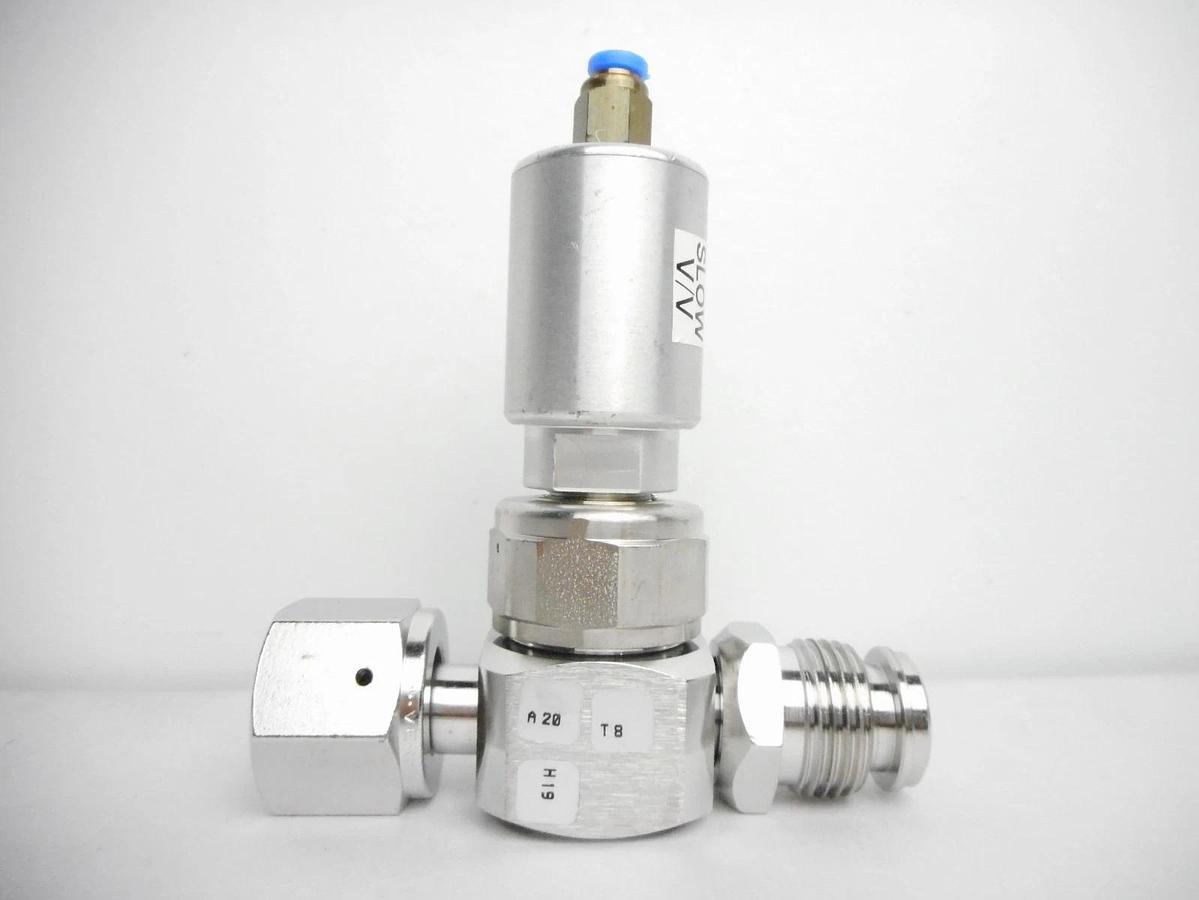 Used Parker 45400307 Diaphragm Valve 944AOPLPNCSFS8MF Reseller Lot of 8 Used Working