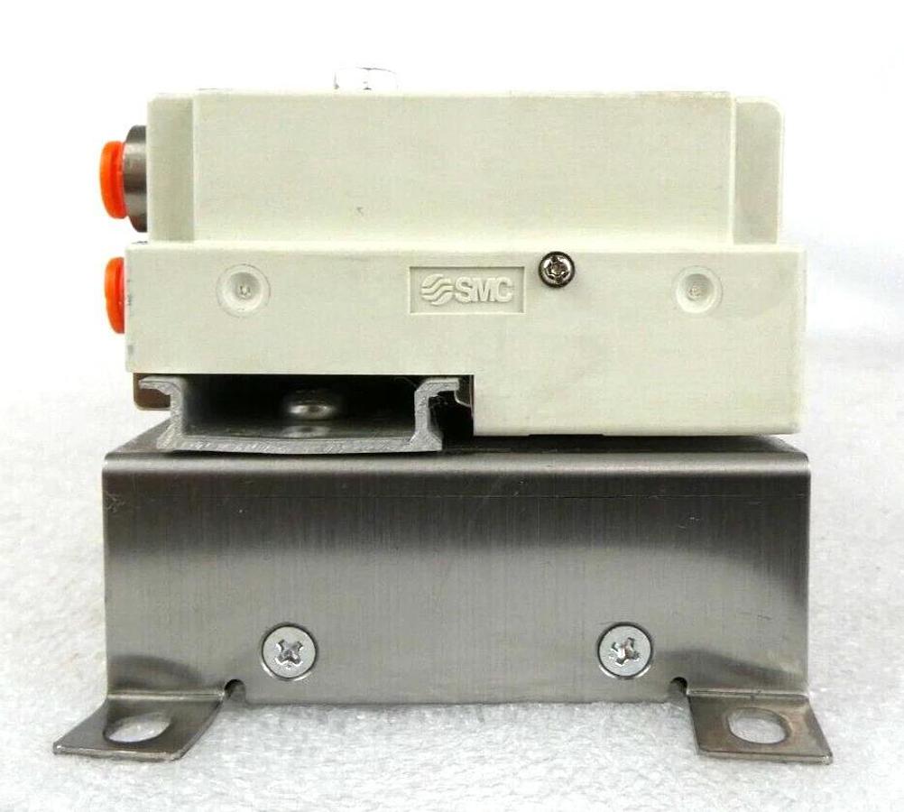 Used SMC IN587-20 63-Port Pneumatic Manifold SJ2A60T-5NFZ-N1-X21 AMAT Working