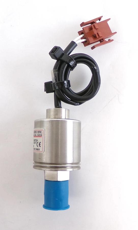 Used UE Precision Sensors E36W-H42 Absolute Pressure Switch Reseller Lot of 3 Working