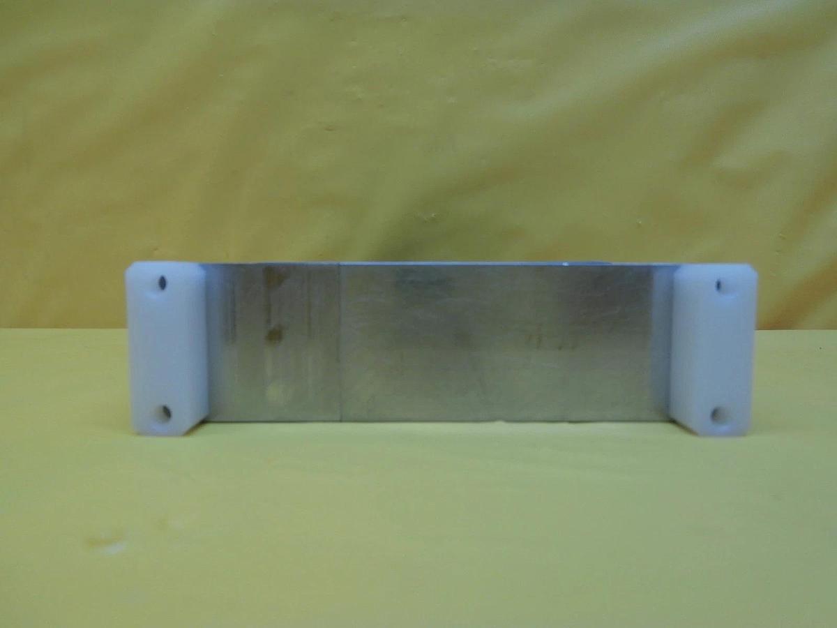 Used Aera FCPI980CBAXDIDJAA Pressure Insensitive MFC MGMR PI-98 AMAT 0190-34214 Used