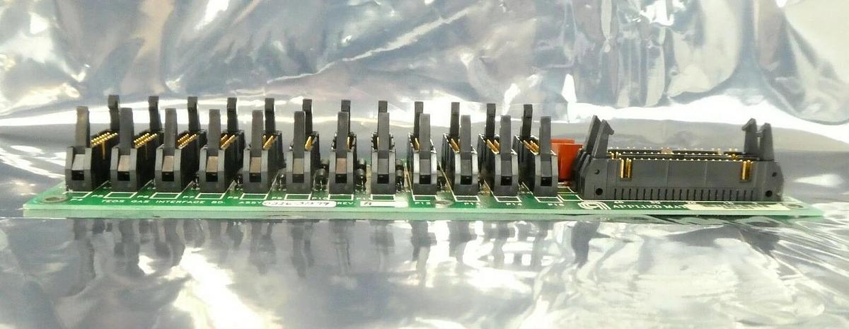 Used AMAT Applied Materials 0226-31379 TEOS Gas Interface PCB 0100-09107 Working