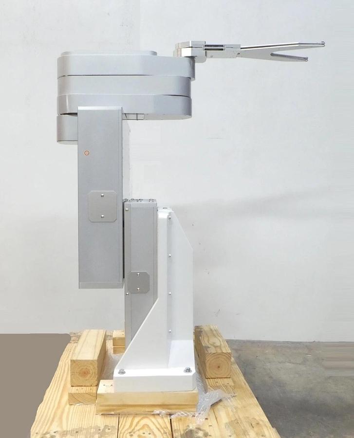 Used Nidec Sankyo SR8241-4304 Wafer Robot Transfer Handling Manipulator Surplus