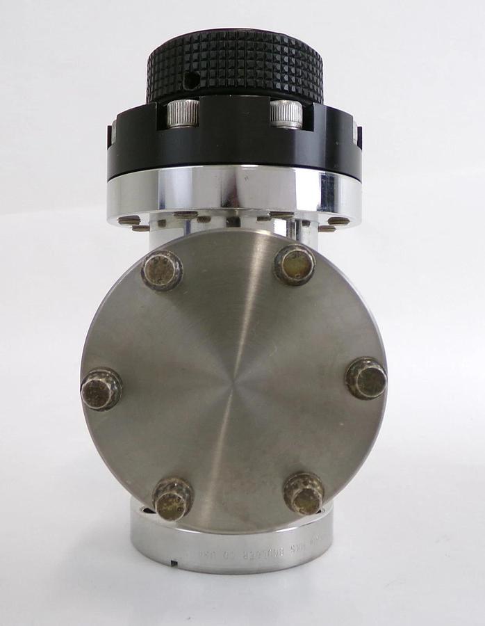 Used MKS Instruments UHV-40-ACC-EAVM Manual UHV Isolation Valve Lot of 2 Surplus