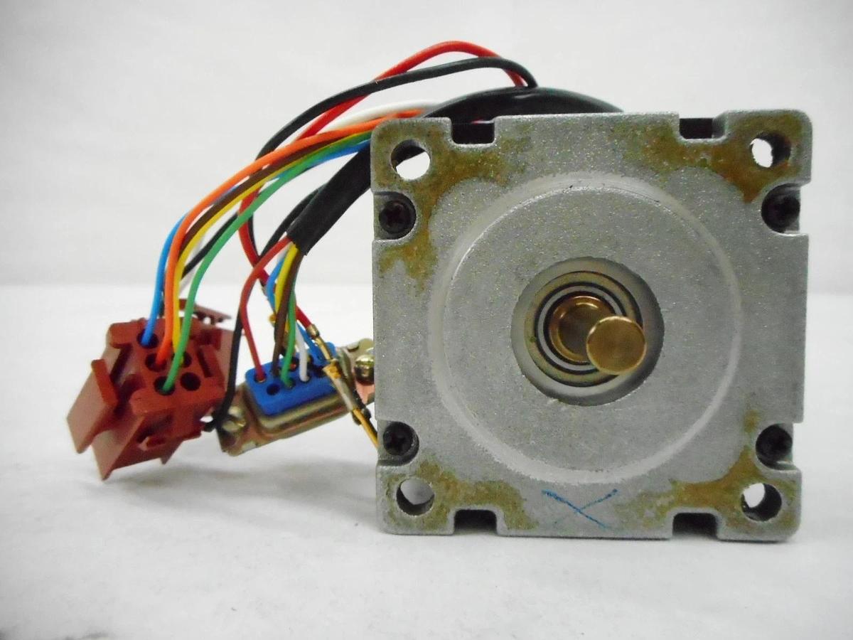 Used Emoteq QB02300-T04-HBE Brushless Servo Motor Lot of 2 Used