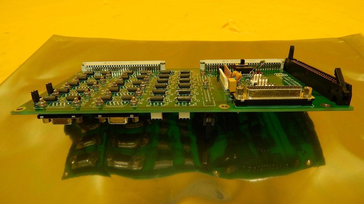 Used AMAT Applied Materials 0100-09267 Chamber Distribution UHP PCB P5000 Working