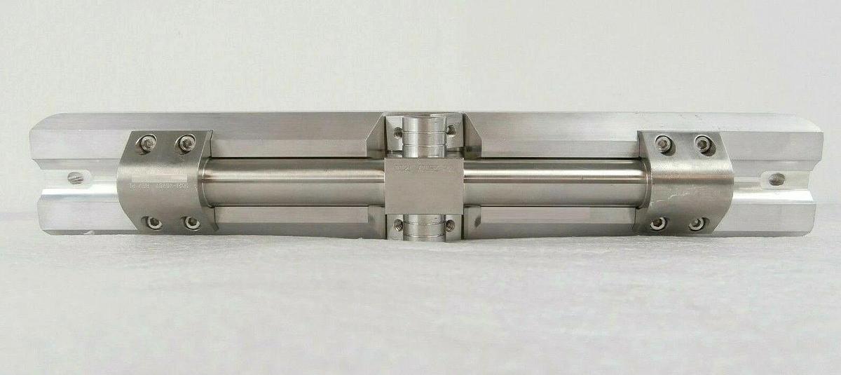 Used AMAT Applied Materials Slit Valve Door Assembly 0021-70063 300mm Centura Ultima