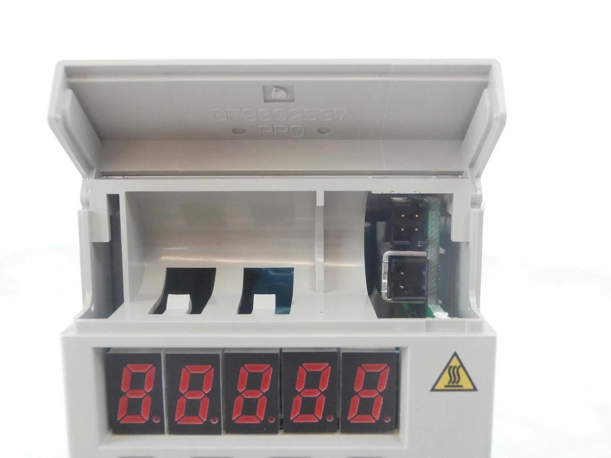 Used Yaskawa Electric SGDM-A5ADA-TE3B Servo Driver SERVOPACK TEL Lithius Working