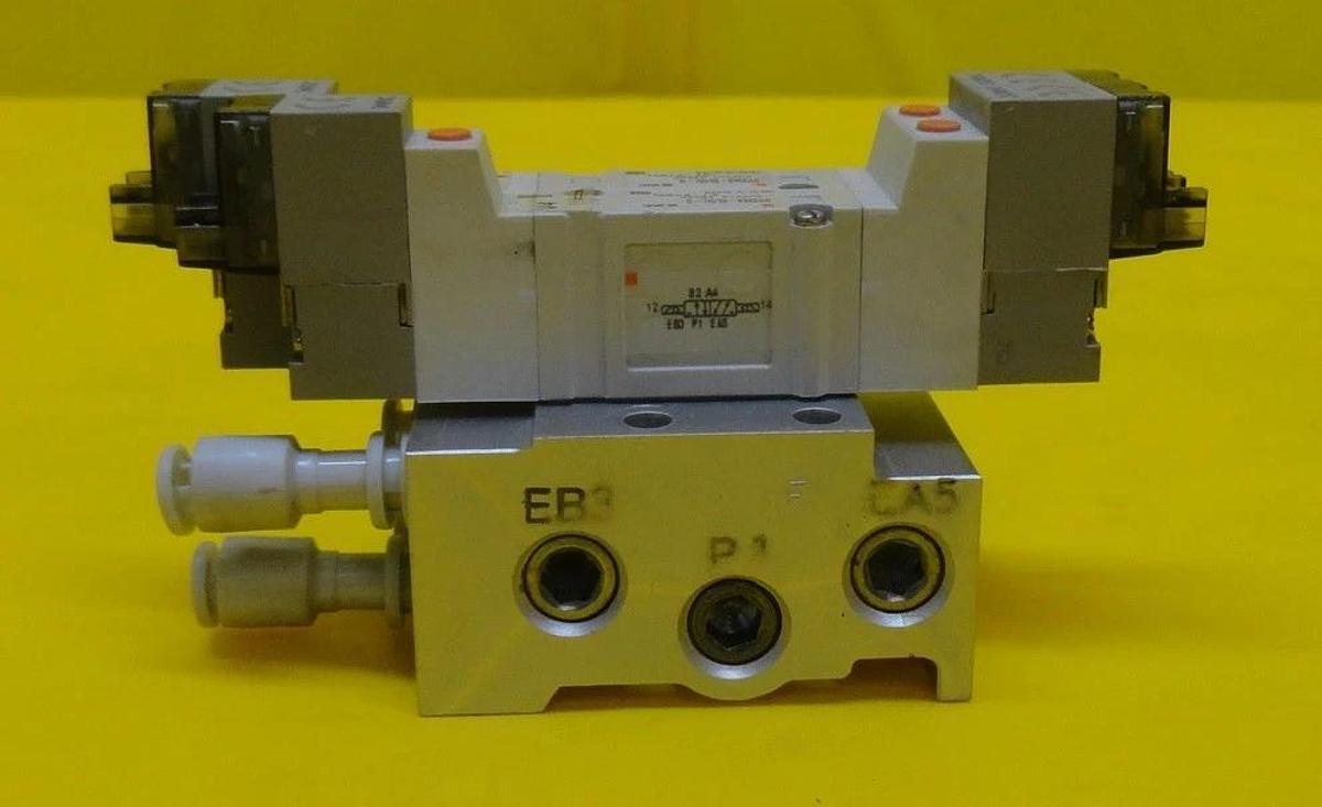 Used SMC SS5Y3-41-02-C6F-Q Pneumatic Manifold Z-4257 Used Working