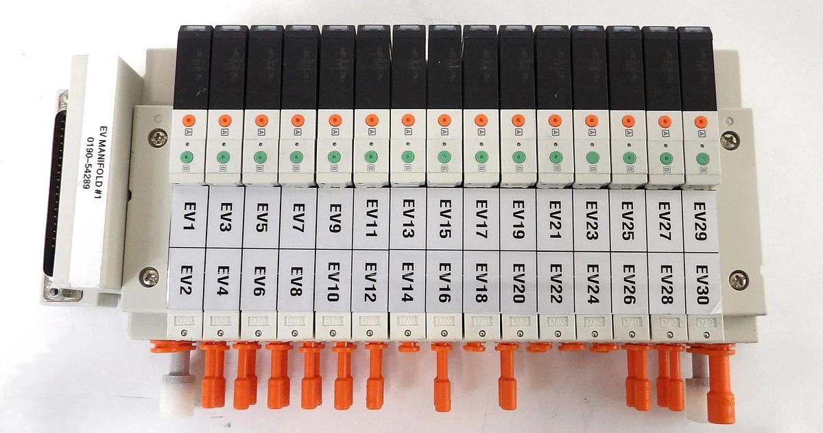 Used SMC 0190-54289 15-Port Pneumatic Manifold AMAT Working