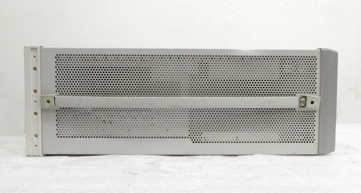 Used Agilent E5515C Wireless Communications Test Set 8960 002 003 58C Spare Working
