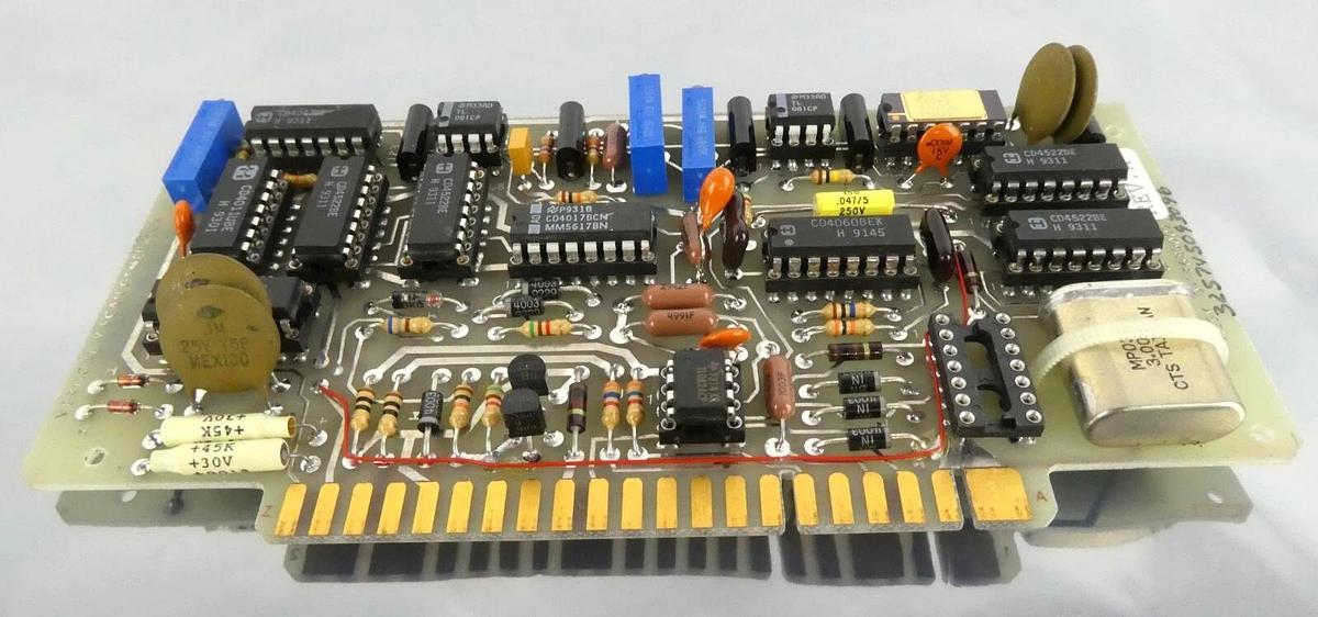Used Varian VSEA D-F4685002 Vertical Y Scan Generator PCB Card Working Surplus