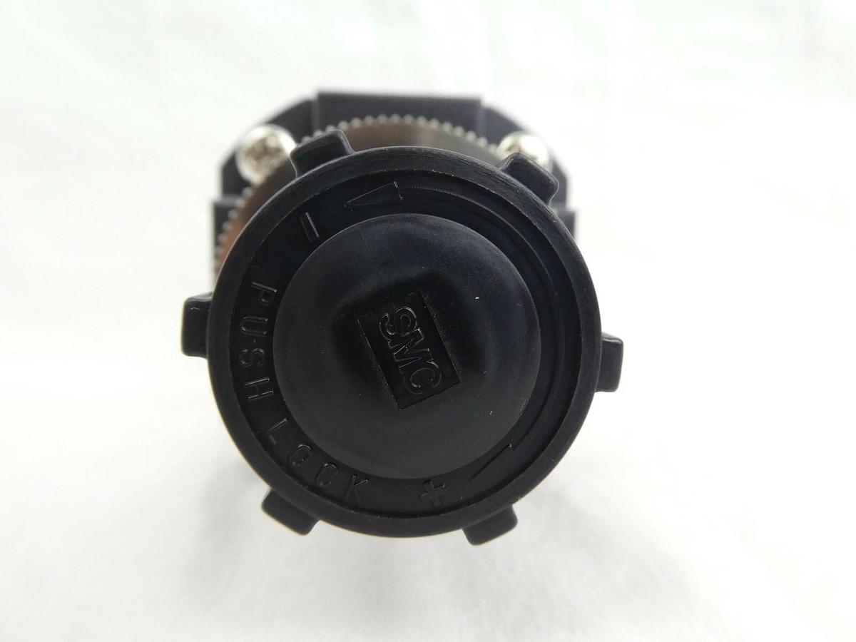 SMC SRH4000-N04 Stainless Steel Regulator SR SS New Surplus