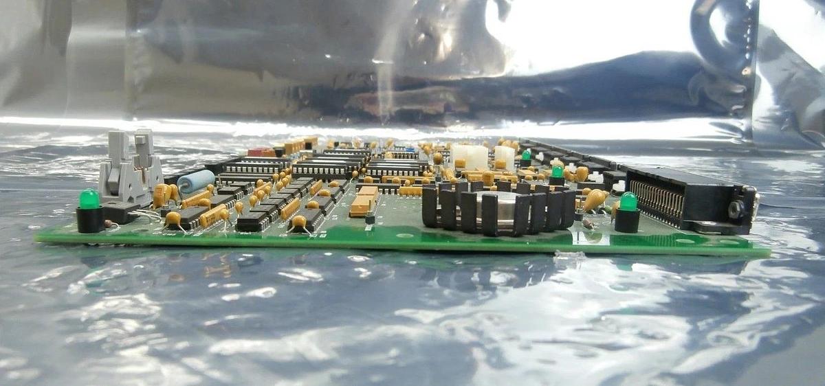 Used KLA Instruments 710-613108-001 Stage Interface Board PCB Card e520XP Used