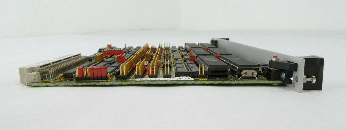Used Force Computers 310000 VMEBus PCB Card SYS68K/SIO-1 Varian 108998001 Working