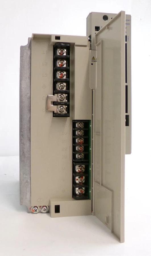 Used Yaskawa Electric CACR-50-AM1VB-E Servo Drive SERVOPACK Lot of 2 Working