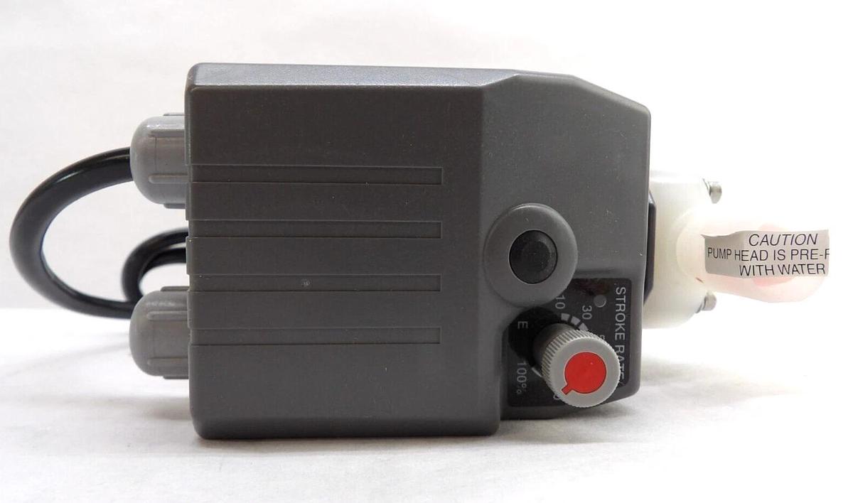 Used Iwaki EHB10R2-F01 Electromagnetic Metering Pump EHE Series Working Surplus