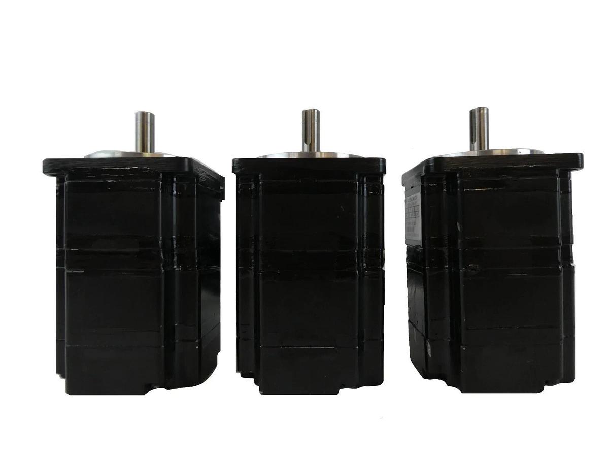 Used Yaskawa Electric SGMPH-01AAE-YA11 AC Servo Motor Assembly Lot of 3 Working