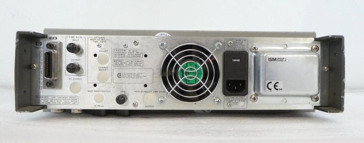 Used HP Hewlett-Packard 8657A Signal Generator 0.1-1040 MHz Agilent Spare Surplus