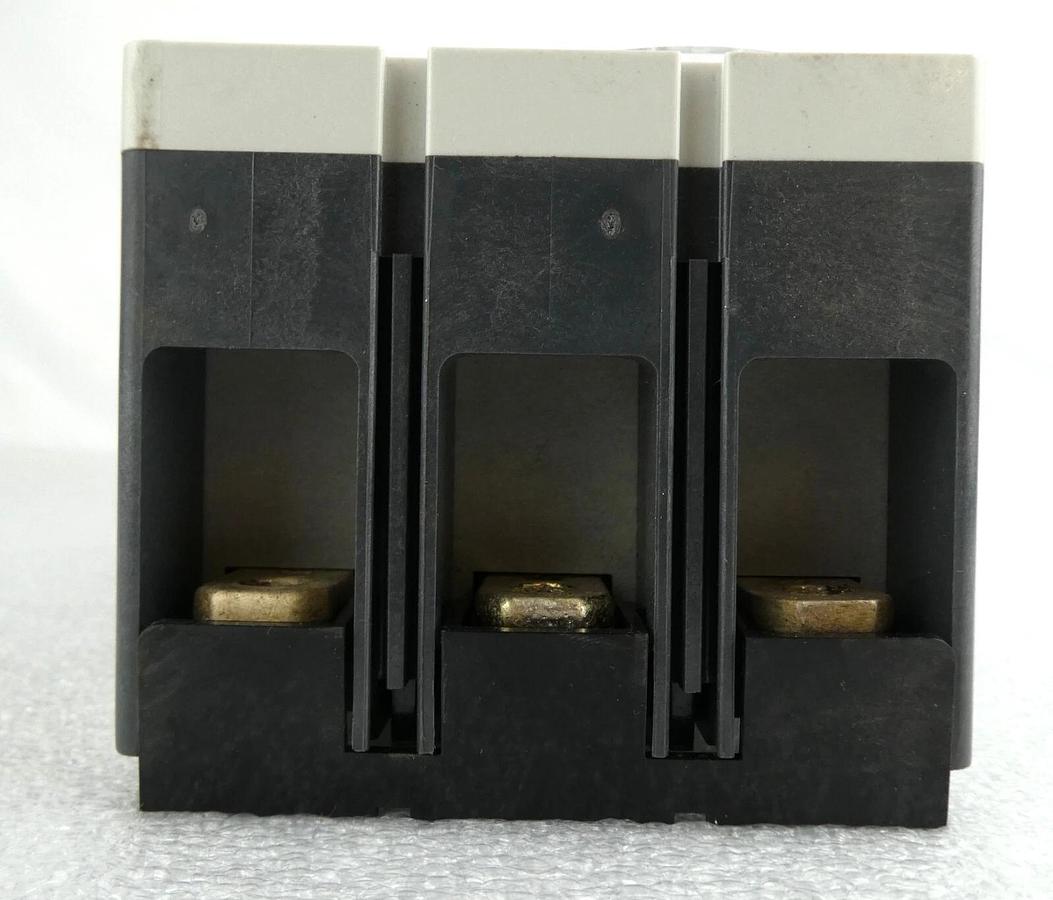 Used Eaton 69d2551G10 Circuit Breaker JGE3250N Ground Fault ELJBN3250W Working