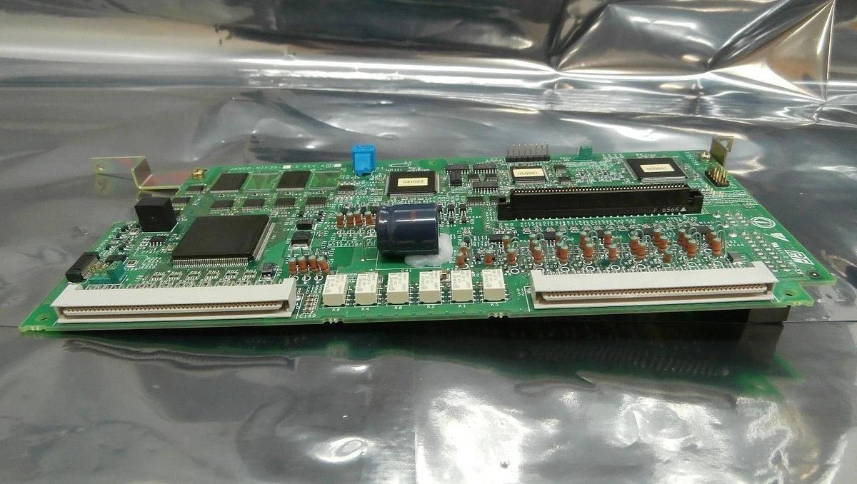 Used Yaskawa Electric JANCD-NIF30-1-E Robot Controller PCB Card F352759-1 NXC100 Used